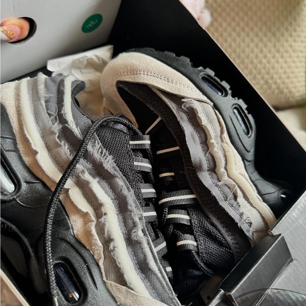 NWT Nike Air Max 95 Comme des Garcons - Picture 15 of 16